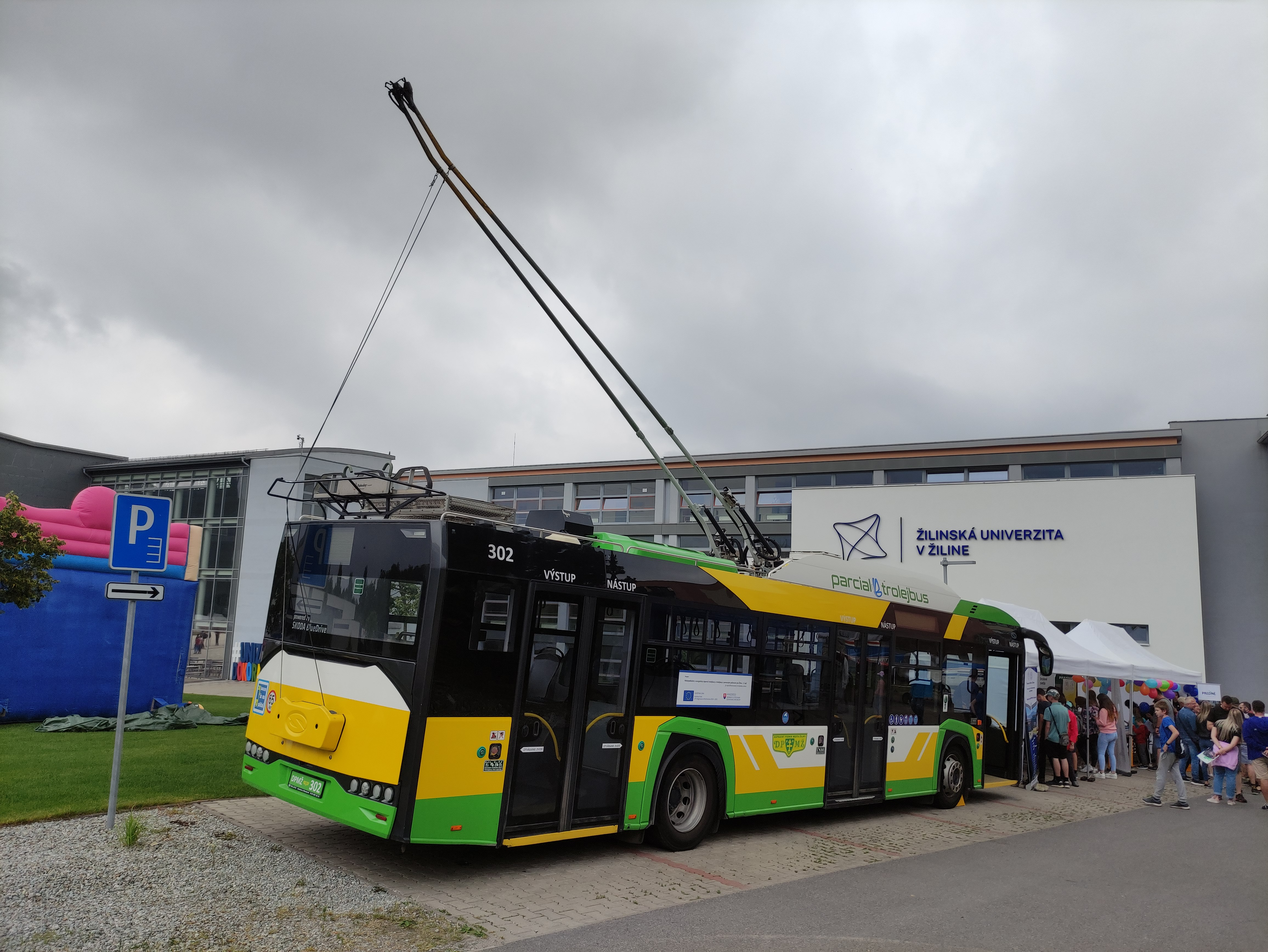 V sobotu 24.6.2023 sa uskutočnil ďalší ročník UNIZA dokorán 